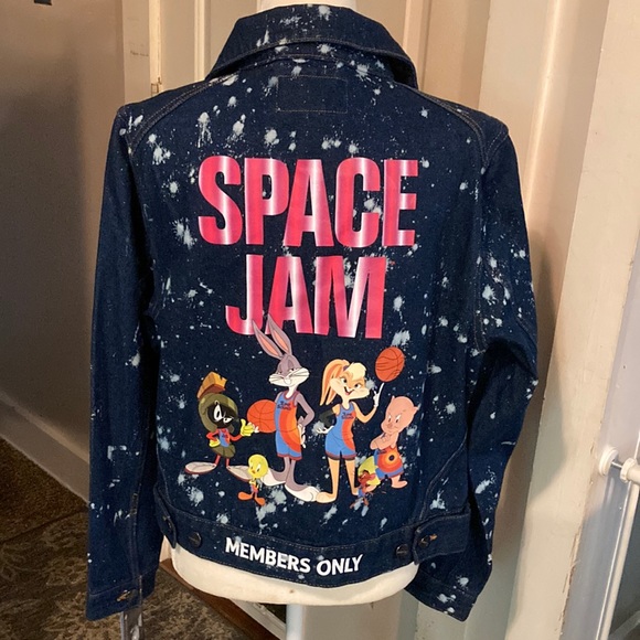 Members only blue jean SPACE JAM jacket stag says XL runs small